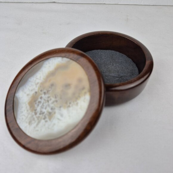 Unknown Other - Round Wooden Box with Polished Geode Agate Slice Inlaid in the Lid